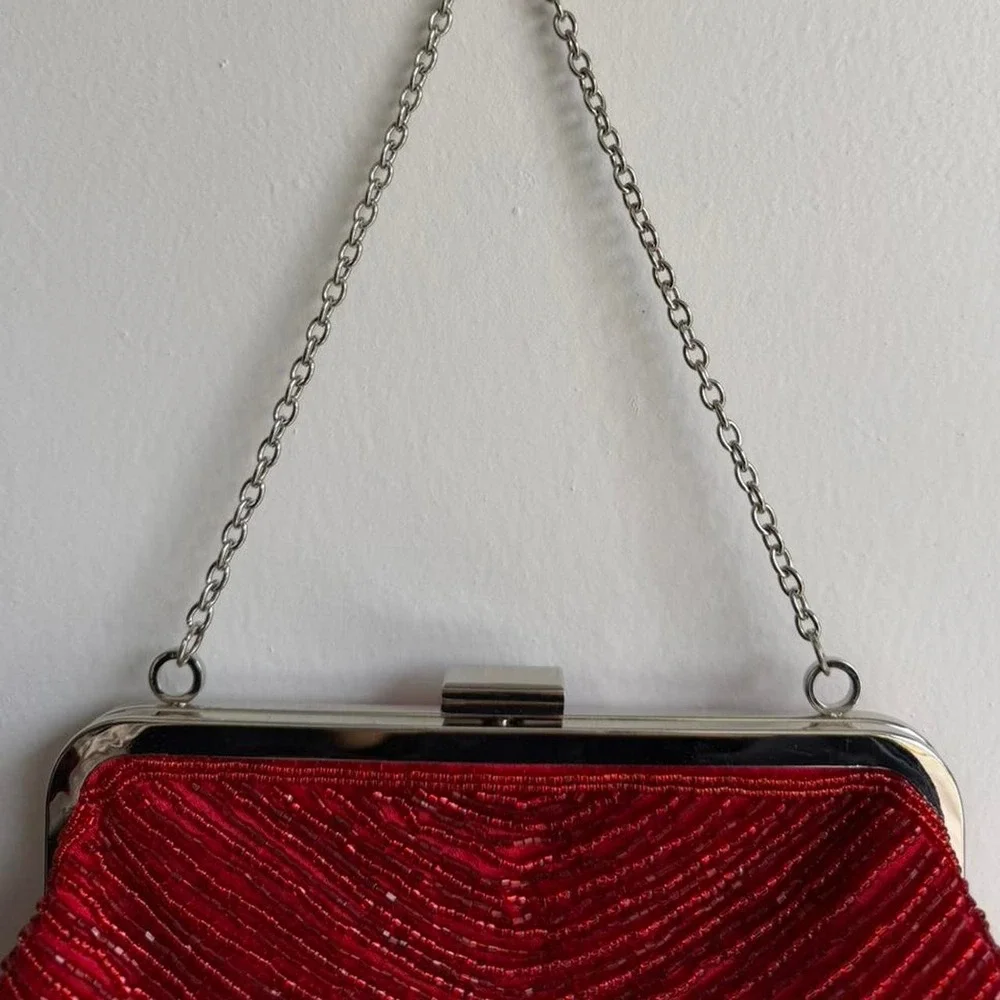 Red vintage beaded purse with chain strap
